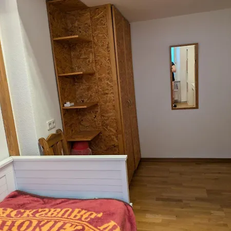 Homestay Private Zimmer Direkt Am Treptower Park *