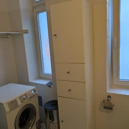 Private Zimmer Direkt Am Treptower Park Homestay Berlin