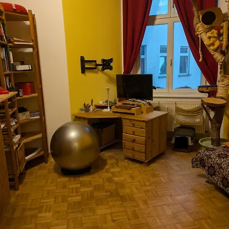 Private Zimmer Direkt Am Treptower Park Homestay *