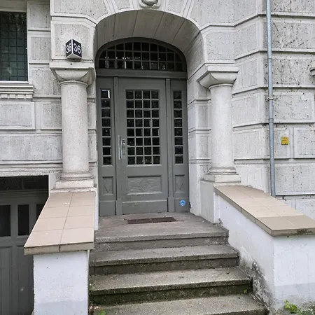Private Zimmer Direkt Am Treptower Park Homestay *